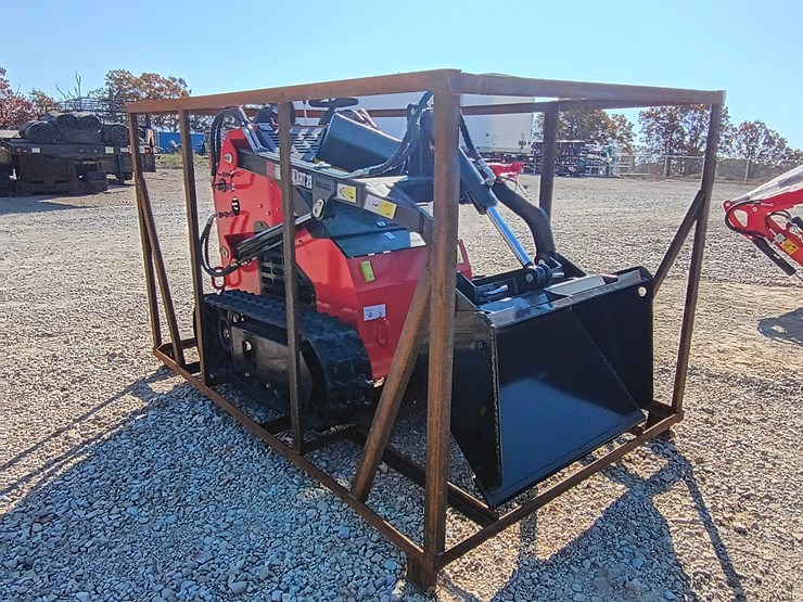 #l59-019-•-agt-lrt23-mini-skid-steer-[damaged]-image-6