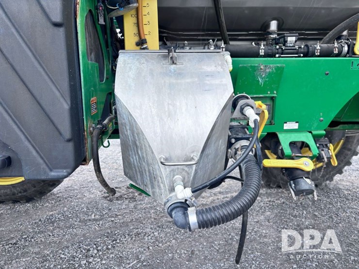 2020-john-deere-r4060-image-52