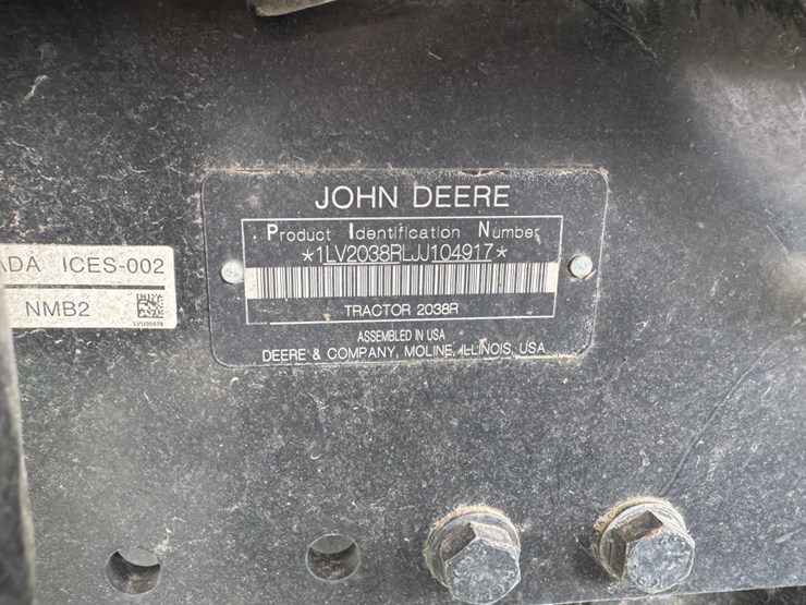 john-deere-2038r-image-9