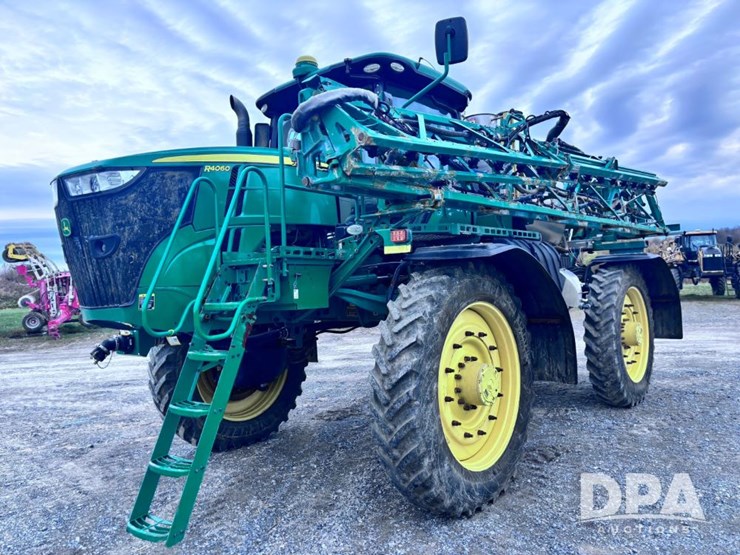 2020-john-deere-r4060-image-22