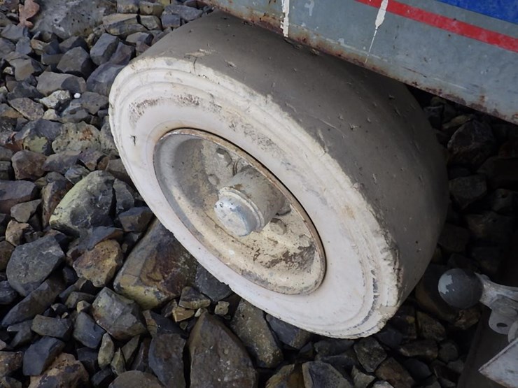 1995-skyjack-sjiii3220-image-16