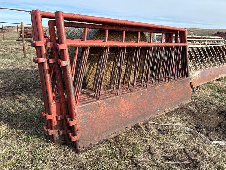 stur-d-fence-line-feed-panels-image-1