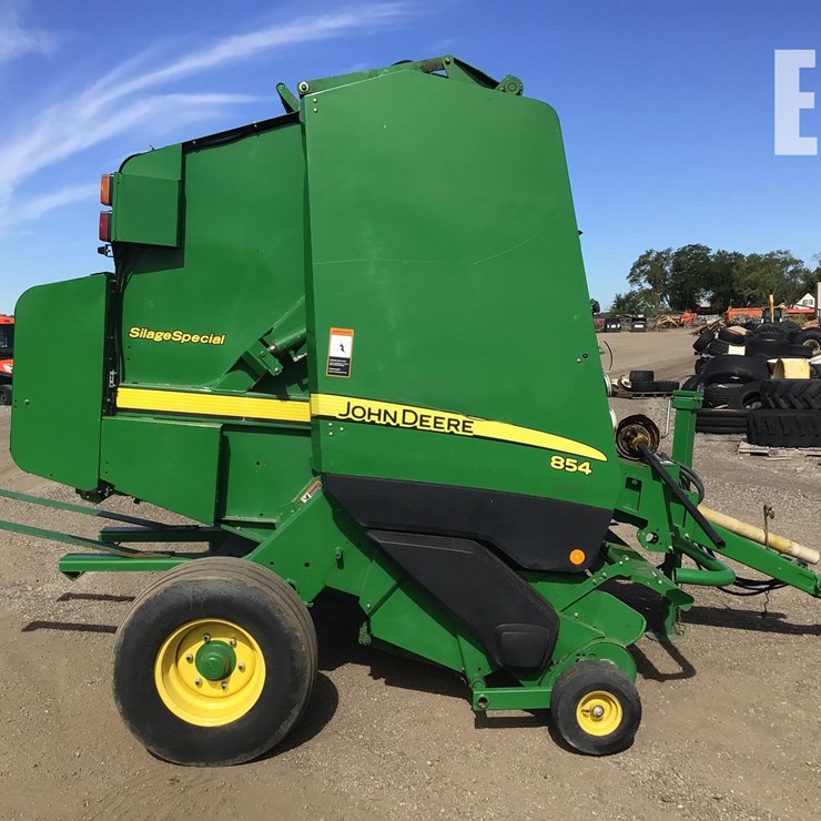 2010 JOHN DEERE 854SS