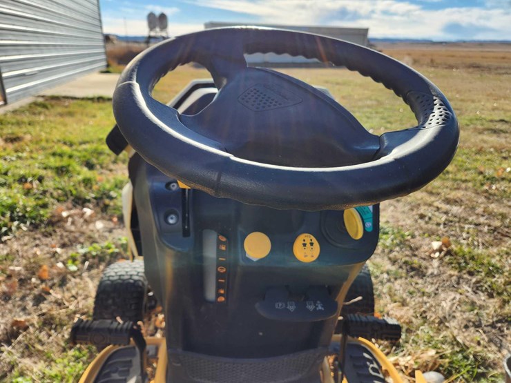 2011-cub-cadet-1050-image-6