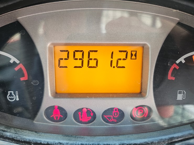 2018-bobcat-t595-image-12