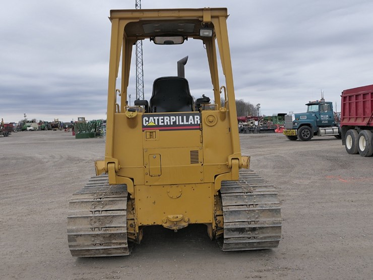 caterpillar-d4c-lgp-image-3