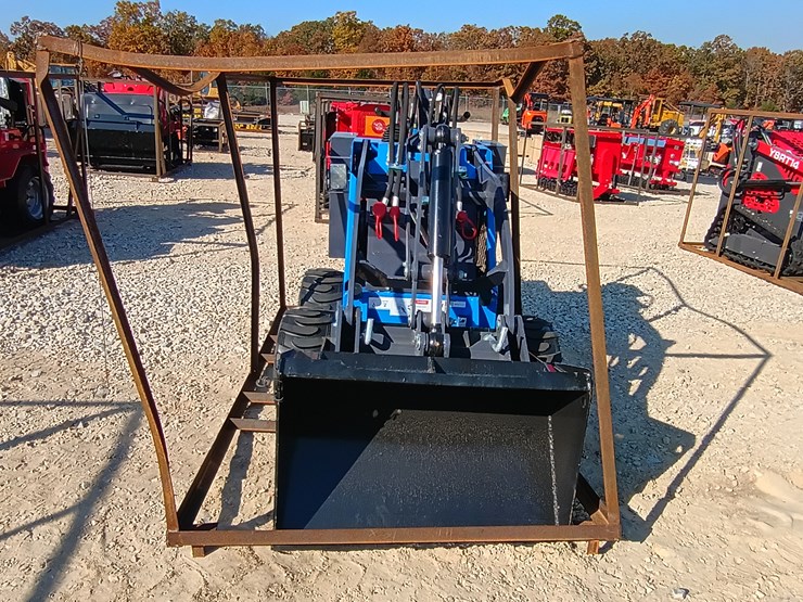 #l59-018-•-agt-mx-mrw14-mini-skid-steer-image-7