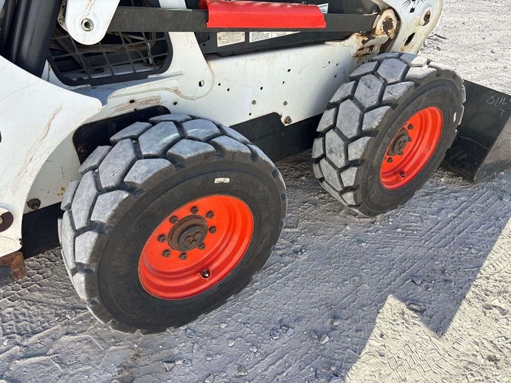 2017-bobcat-s650-image-27