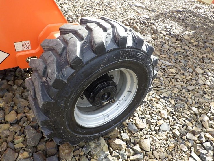 2016-jlg-400s-image-31