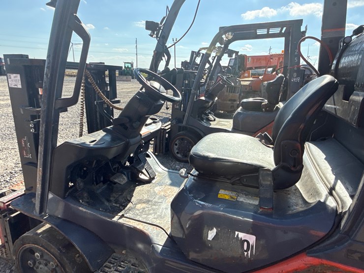 toyota-8fgcu25-image-13