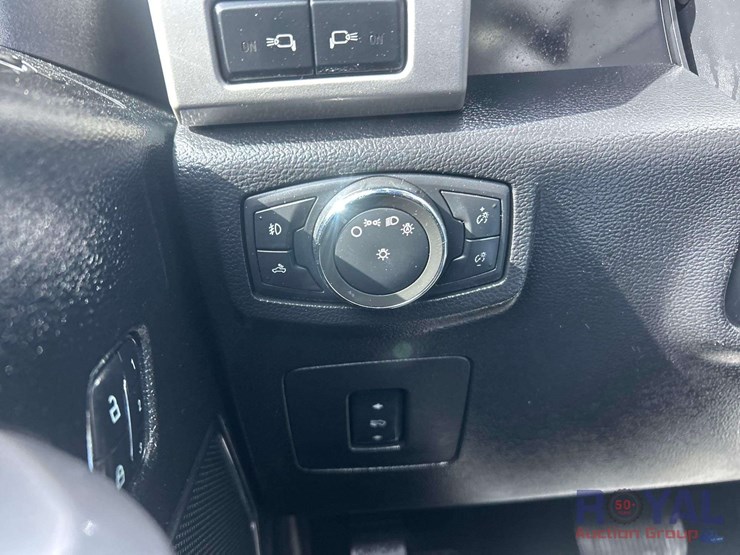 2016-ford-f150-image-16