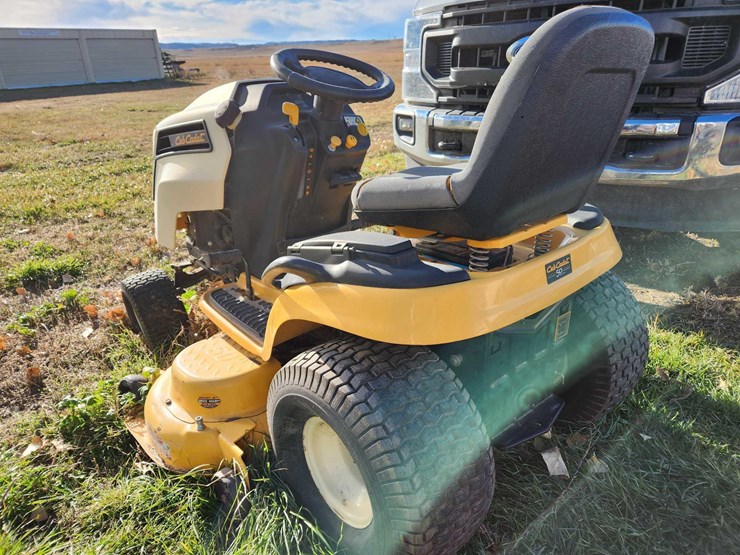 2011-cub-cadet-1050-image-5