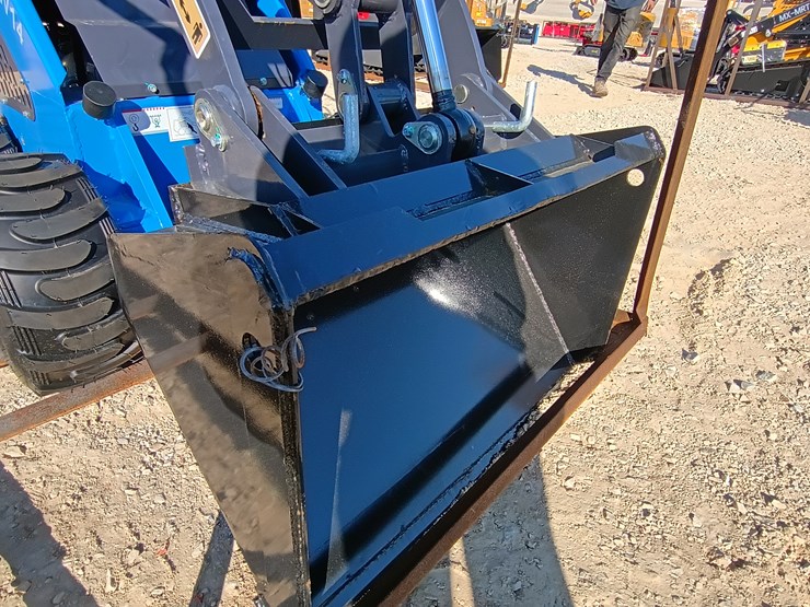 #l59-018-•-agt-mx-mrw14-mini-skid-steer-image-12