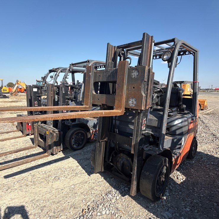 #94 • Toyota Forklift INV#32788