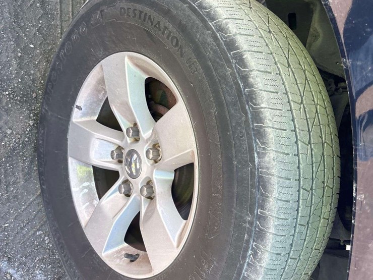 2017-ram-1500-slt-image-23