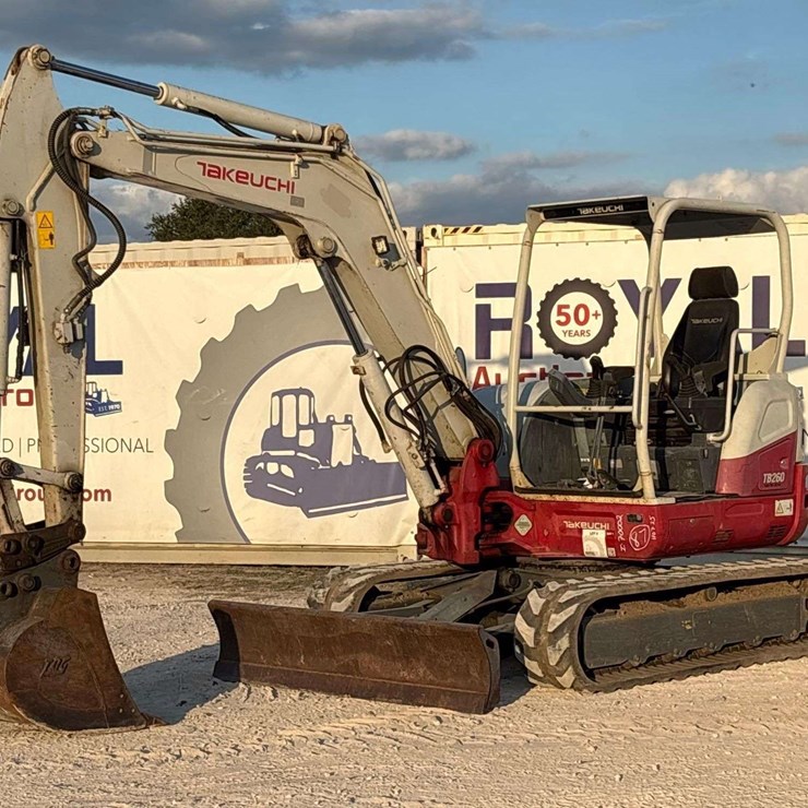 TAKEUCHI TB260