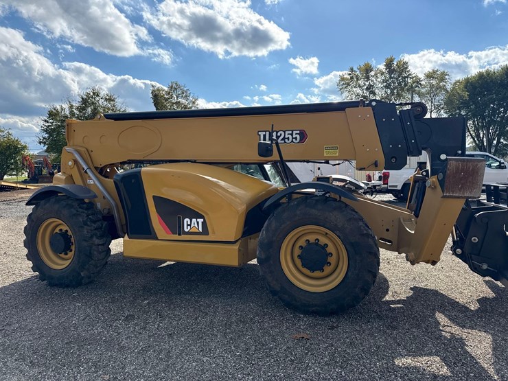 2022-caterpillar-tl1255-image-6