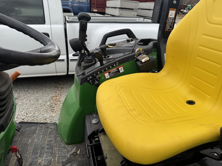 john-deere-2038r-image-5