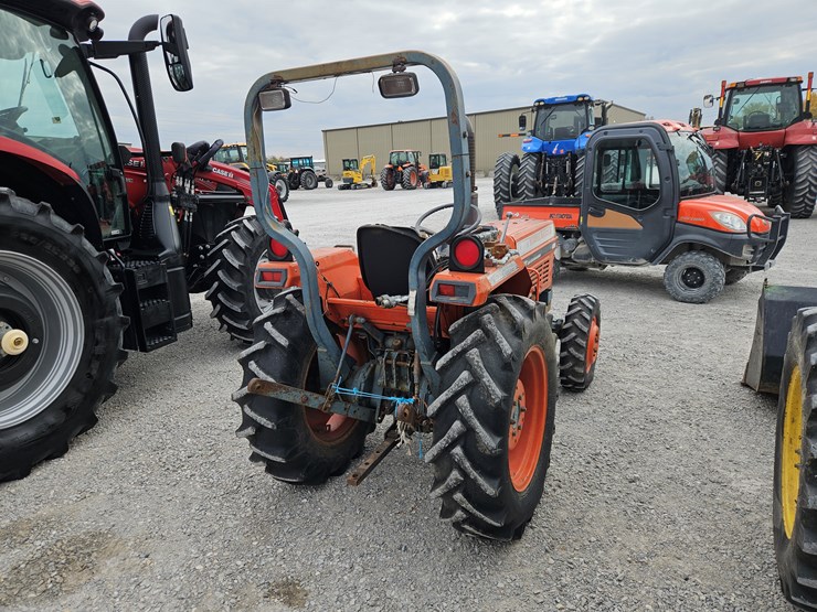 kubota-l2850-image-4