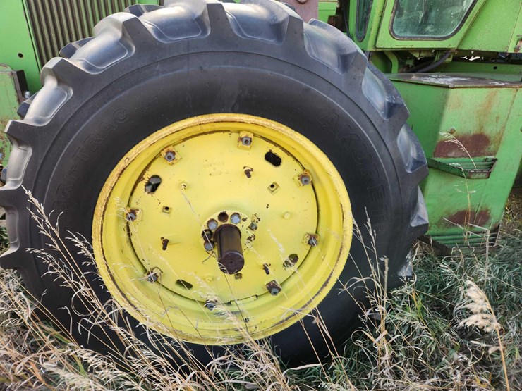 john-deere-7020-image-19