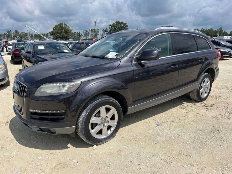 2013-audi-q7-image-1