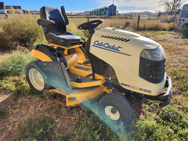 cub-cadet-gt2542-image-5