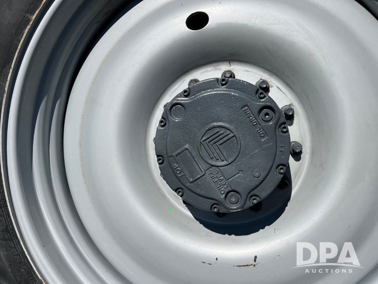 2017-ag-chem-rg1100b-image-31