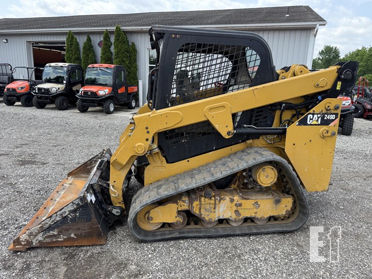 2019-caterpillar-249d-image-2