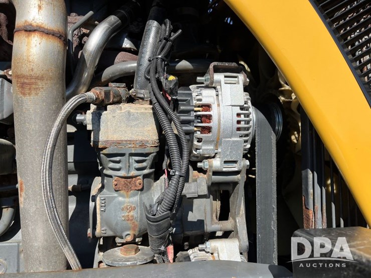 2015-ag-chem-rg1100b-image-24