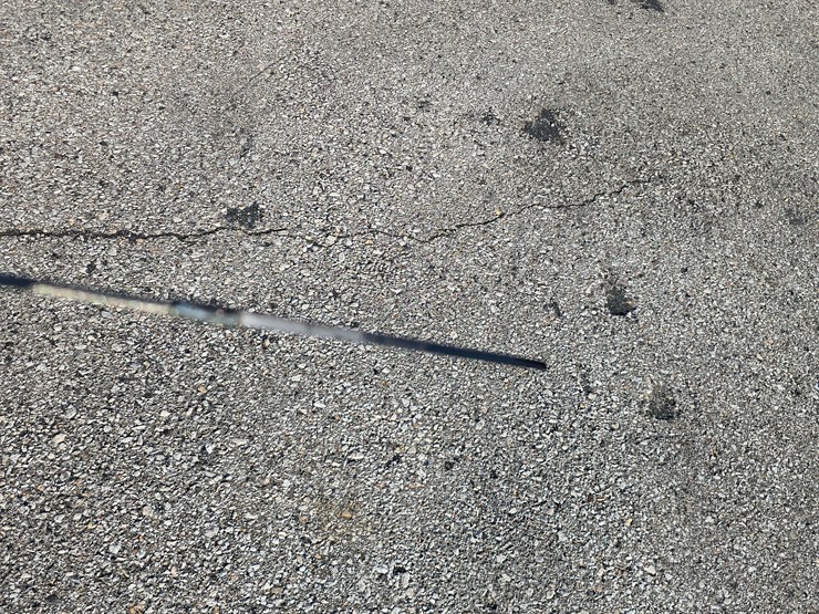 #22366-•-2016-mack-gu713-quad-axle-dump-truck-image-70