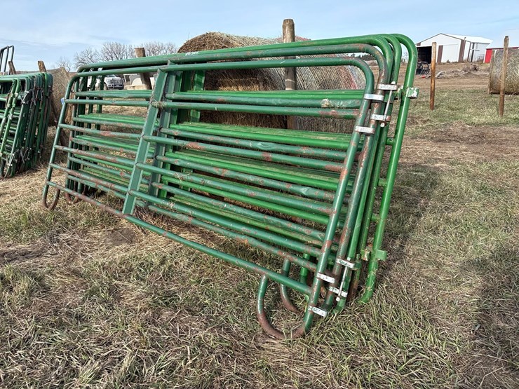 hw-livestock-panels-image-2