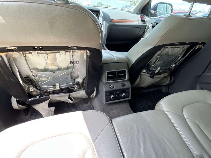 2013-audi-q7-image-21