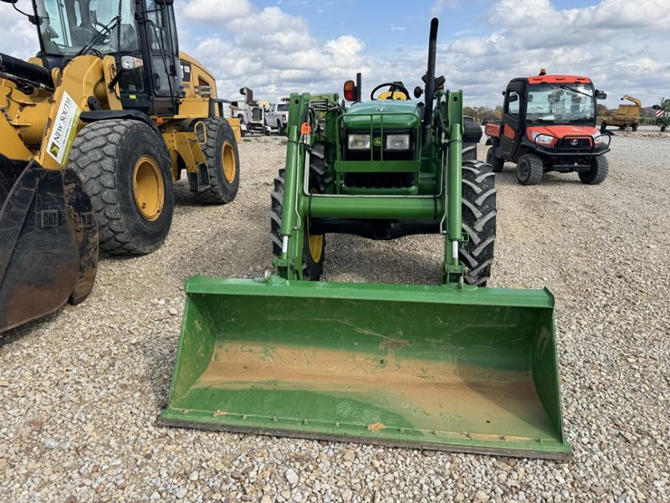 john-deere-5425-image-3