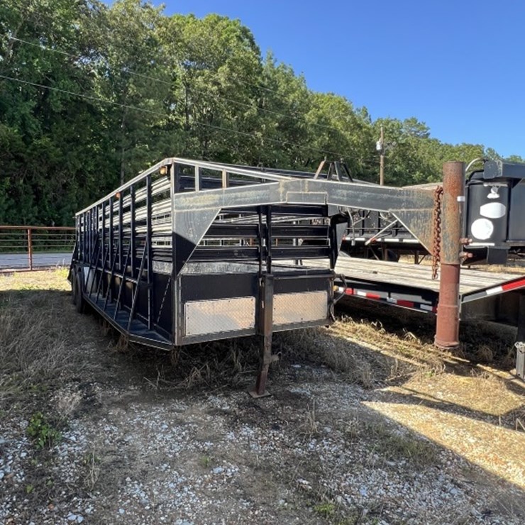 #6068 • 1997 Calico 26' T/A Gooseneck Utility Trailer