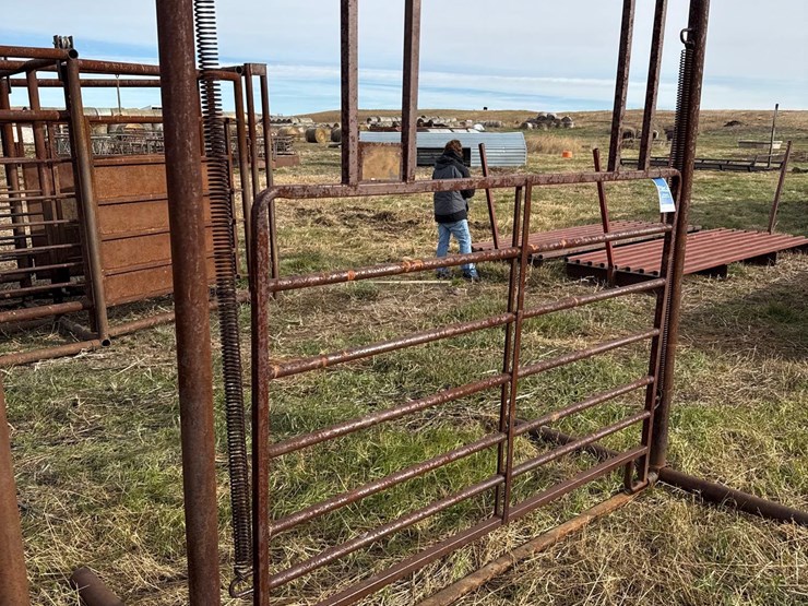 atv/utv-auto-gate-crossings-image-1