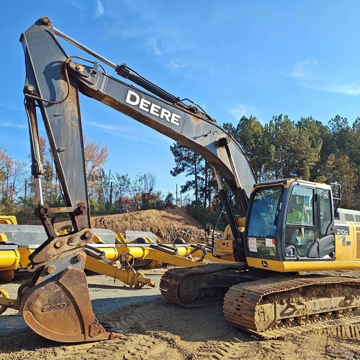 2019 DEERE 210G