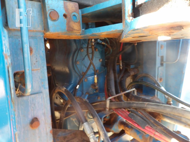 1993-ford-946-image-7