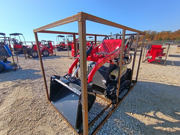 #l59-022-•-agt-ysrt14-mini-skid-steer-image-6