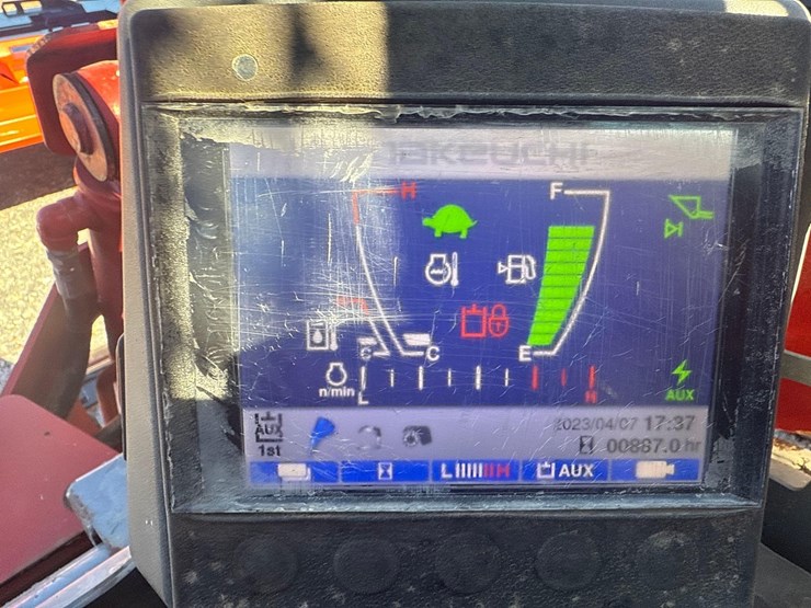 2018-takeuchi-tl10v2-image-17