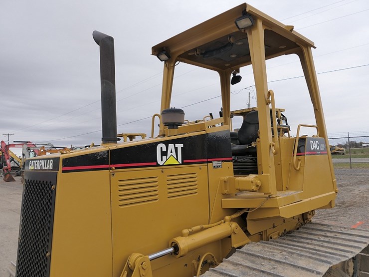 caterpillar-d4c-lgp-image-9