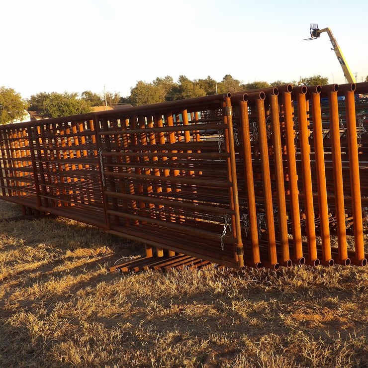 CUSTOM MADE FREE STANDING PANELS