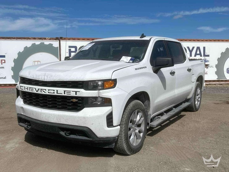 2022-chevrolet-silverado-image-1