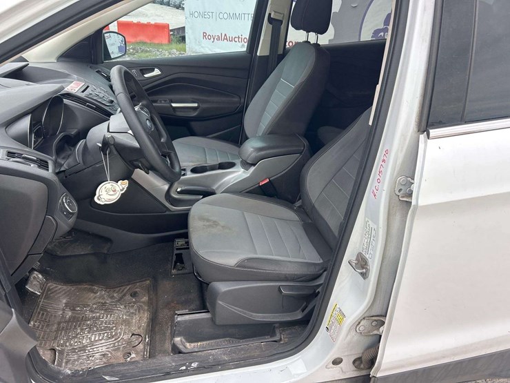 2013-ford-escape-image-14