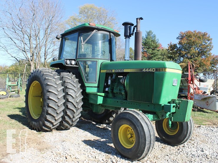 john-deere-4440-image-3