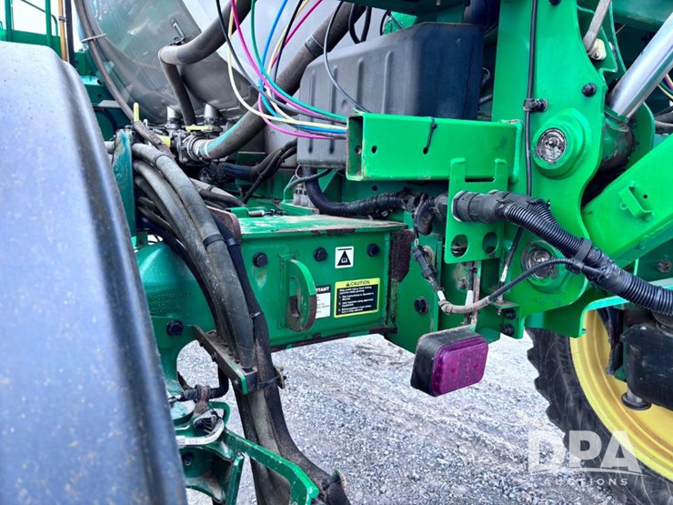 2020-john-deere-r4060-image-57