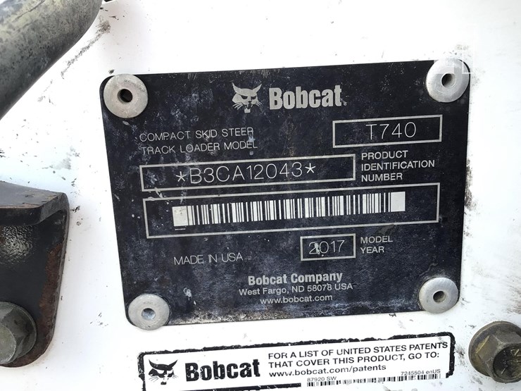 2017-bobcat-t740-image-23