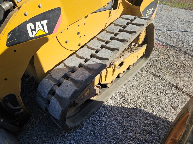 caterpillar-259b3-image-13