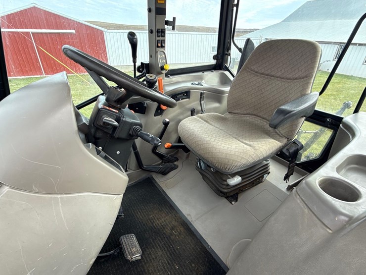 2008-case-ih-l730-image-30