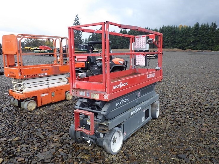 skyjack-sjiii3220-image-1