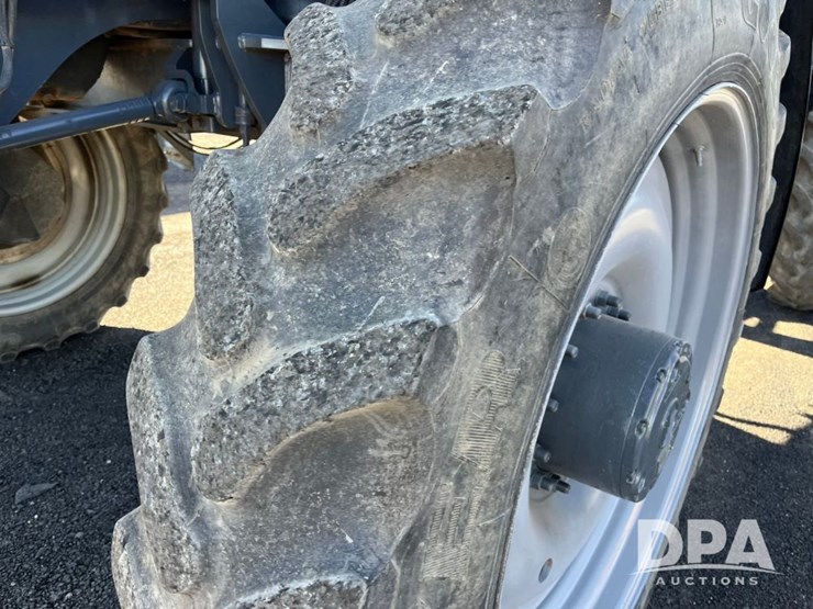 2015-ag-chem-rg1100b-image-59